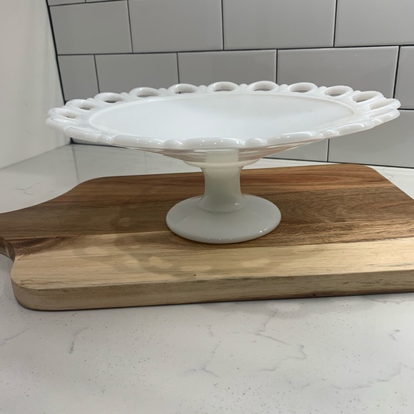 Vintage Anchor Hocking Old Colony Lace White Milk Pedestal Cake Stand - Picture 3 of 8